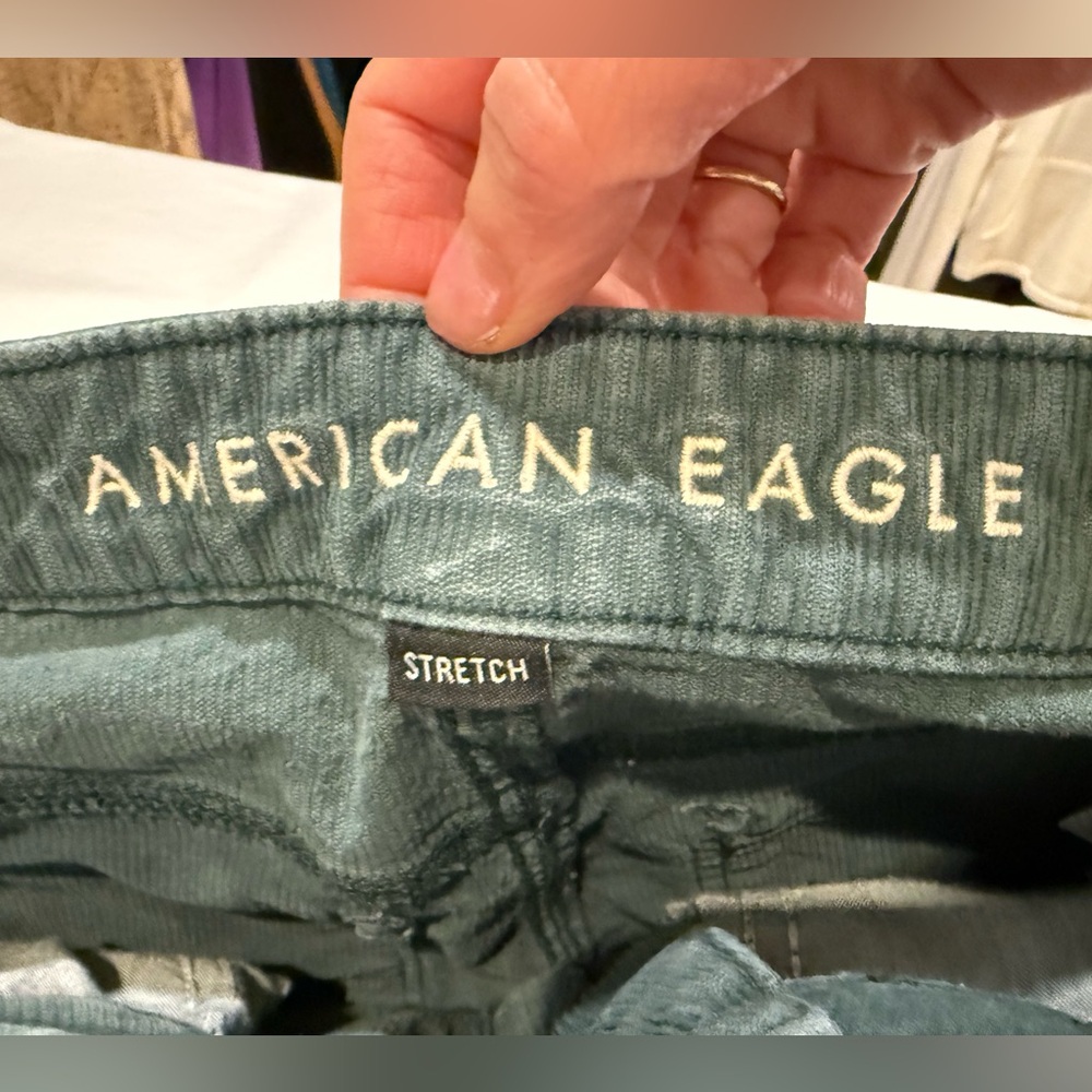 American Eagle Mom Straight Corduroy Pants Green Size 4 Stretch - Picture 4 of 11